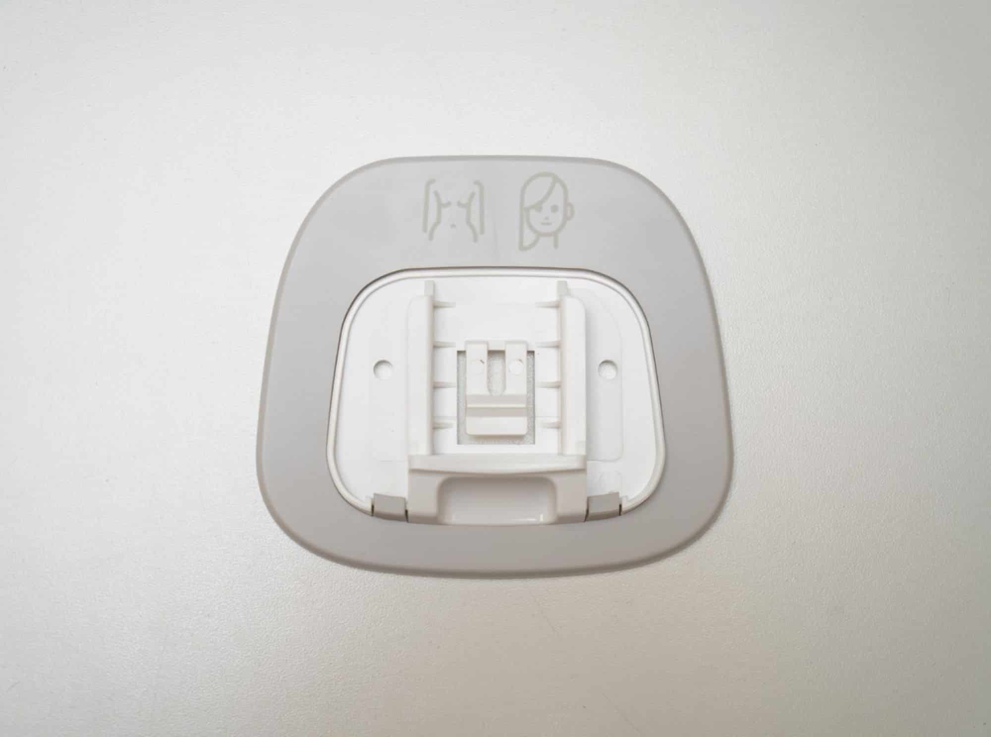 Lesseau Sticky wall mount hair and body